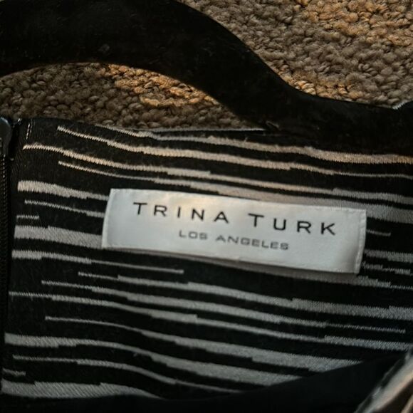 TRINA TURK Women’s Black & White Belted Zebra Stripe 3/4 Sleeve Dress Size 6 - Picture 7 of 8